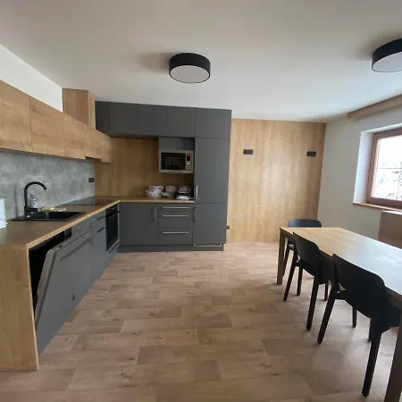 Konukevi Marina 4*