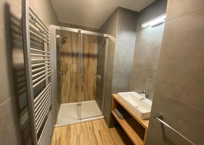 Konukevi Marina 4*