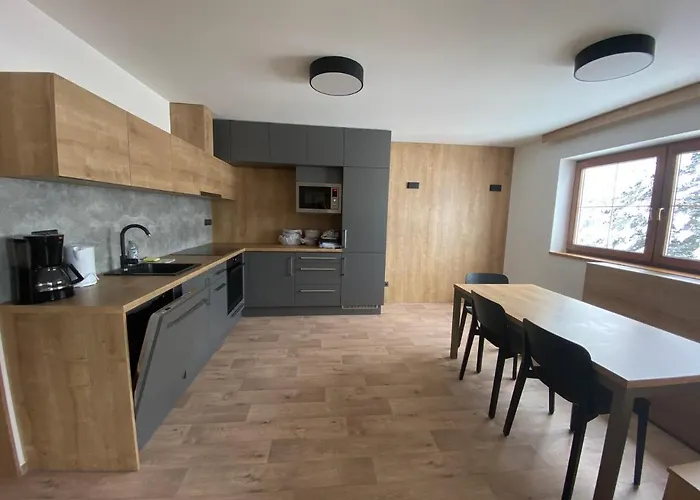 Konukevi Marina 4*