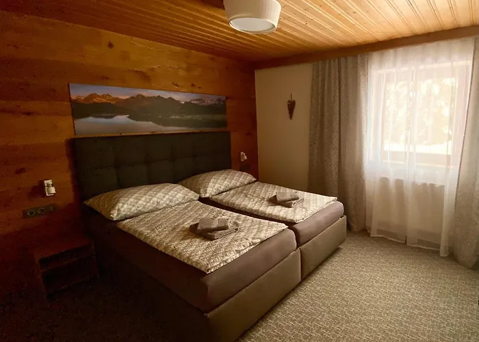 码头膳食公寓 招待所